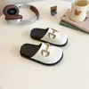 Moda Infantil Versátiles Zapatillas de Media Punta Cerradas para Uso en Exteriores Verano 2026 Nuevo Estilo Coreano Zapatillas Planas Perezosas para Niños Modernas