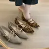 Mocasines Mary Janes Retro Franceses de Gamuza con Punta y Tacón Oculto 2026 Verano Nuevos de Correa Única Elegantes Planos Pequeños para la Noche