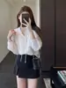 Blusa doce e jovial estilo francês com aplicação de renda, top soltinho e modelador de manga longa para mulheres, outono inicial 26 novo H081408