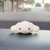 Adornos pequeños para consola central súper lindos, decoración interior de coche con dibujos animados de alta calidad, adornos creativos para muñecas