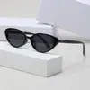 Óculos de Sol Novos de Armação Pequena Estilo Gatinho para Mulheres 2027 Proteção UV Óculos de Sol Estilo de Rua Moda Europeia Americana Tendência Óculos de Sol para Mulheres
