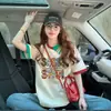 Camiseta de manga corta de algodón puro para mujer, con cuello patchwork único y diseño de grafiti de letras coloridas, corte holgado, adecuada para mujeres de talla grande, disimula el abdomen