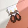 Producto pulido nuevos pendientes pendientes geométricos de madera ganchos para la oreja mujer personalidad retro pendientes de estilo nacional fabricantes al por mayor