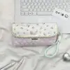 5412 Estuche Floral Coreano Estuche de Cosméticos de Aspecto Elegante Estilo Ins Gran Capacidad Caja de Papelería para Estudiantes Multifunción