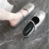 Mules Retro Brillantes con Pedrería de una Sola Tira y Punta Abierta para Mujer Otoño 2026 Zapatos Versátiles de Suela Suave con Tacón Oculto Estilo Perezoso