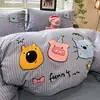 Juego de Ropa de Cama de Cuatro Piezas de Algodón Puro Cepillado Dibujos Animados Infantiles Bordado Completamente de Algodón Funda de Edredón Sábana Juego de Tres Piezas para Dormitorio Estudiantil