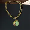 Collar Bohemian de Doble Capa Envuelto con Pedrería Estilo Vacaciones en la Playa Cadena para la Clavícula Retro Lujo Ligero Diseño de Nicho Gargantilla