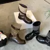 Versão em Couro de Vaca~Botas Curtas com Bico Redondo Femininas Fivela de Couro Salto Grosso Botas de Cavaleiro 2026 Estilo Britânico Emagrecedoras Botas Martin Botas Western