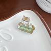 Broche de gato, nuevo, bonito broche de dibujos animados, acrílico, venta al por mayor, insignia, colgante, pequeño puesto de joyería