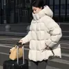 Abrigo acolchado de algodón y plumón de invierno 2026 para mujer, de longitud media, estilo nuevo, con capucha, corte holgado, chaqueta de algodón engrosada