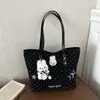 Bolso de mano lindo de lunares de gran capacidad para mujer, versión coreana, bolso tote de nicho para el día a día, bolso de hombro casual de moda para el trabajo