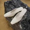 Design único, feito à mão, extremamente estiloso, tamancos mule de salto anabela 2026 para o verão, sandálias fechadas elegantes e confortáveis