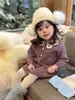 Cardigan de Crochê Manual Outono e Inverno para Meninas Cutemily, Conjunto de Duas Peças com Suéter de Botão + Saia com Laço para Bebê Menina