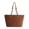 Bolsa acolchoada de grande capacidade para mulheres, nova moda primavera 2026, bolsa de ombro com corrente, bolsa de mão, sacola de compras, bolsa tote