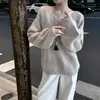 Nueva colección otoño/invierno 2026: Suéter de punto para mujer de corte holgado, estilo coreano, con cuello en V, diseñado para un look relajado y favorecedor, y fácil de combinar con otros atuendos