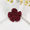 Accesorios de flor de cinco pétalos de satén perlado de color sólido para accesorios de cabello hechos a mano DIY, ropa infantil, zapatos, sombreros, bolsos y materiales de decoración para mascotas