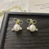 Brincos de Pérola Sintética de Alta Qualidade com Pino de Prata S925 para Mulheres, Brincos de Design Exclusivo, Presilhas de Orelha e Acessórios de Orelha Versáteis e Elegantes