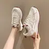 Novos Sapatos de Sola Grossa para Mulheres, Tênis de Treino Alemães 2026, Tênis "Dad Shoes" de Verão, Tênis Esportivos Casuais Respiráveis de Malha para Mulheres