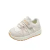 Tenis para niños pequeños, zapatos de caminar para bebés de suela blanda, nuevo estilo primavera 2025, zapatillas tipo 'dad shoes' para niñas, zapatillas deportivas casuales para niños