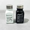 Set Amazon Cerámica Blanca y Negra Botella para Condimentos Estilo Occidental Cocina Botella Rociadora Sal Pimienta Botella para Pimienta con Tapa Logo Impreso