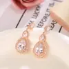 Pendientes de Zirconia con Forma de Gota de Estilo Europeo y Americano de Lujo Ligero para Mujer, Pendientes de Diamante Completo de Gama Alta, Pendientes de Moda y Versátiles para Fiesta de Boda