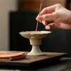 Incensário de cerâmica pintado à mão com design de osmanthus, de pé alto, para display de incenso na mesa de chá, porta-incenso estilo chinês para uso doméstico, evita que as cinzas caiam