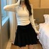 Camiseta Base Interior Blanca de Terciopelo Lijado de Cuello en V Escotado para Mujer Otoño e Invierno 2024 Nuevo Top Corto Ajustado de Estudiante