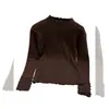 Suéter de tricô feminino com gola alta franzida, novo modelo outono/inverno 2026, top confortável para usar por baixo na cor marrom Maillard