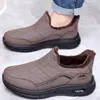 Zapatos de Algodón para Hombre Otoño Invierno Nuevos Casual Versátiles Cómodos Zapatos Deportivos Con Terciopelo Engrosados Cálidos Antideslizantes Slip-on Zapatos de Papá