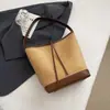 La nueva bolsa tote tipo cubo de estilo coreano de Ruien, una bolsa de compras de gran capacidad con un ambiente casual y relajado, perfecta para el uso diario