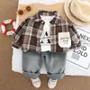 Conjunto Casual de Camisa de Otoño para Niños 2025 Primavera y Otoño Nuevo Conjunto de Tres Piezas de Camisa a Cuadros para Niños Venta al Por Mayor de Fábrica