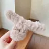 Pinza de garra de felpa para otoño e invierno, estilo elegante, para cabello fino en la nuca, pinza para el cabello de tamaño mediano para mujer, accesorio para el cabello tipo pinza de tiburón