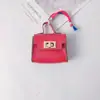 Nova Mini Bolsa Carteira com Pingente em Formato de Casa, Pequena Bolsa de Luxo, Novo Acessório de Moda, Bolsa para Batom, Bolsinha para Fones de Ouvido e Chaves