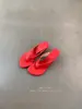 []2026 Novo Estilo Simples Bico Quadrado Solado Anabela Salto Médio Bico Aberto Chinelos Salto Médio Sapatos para Exterior