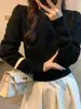Suéter de punto suave de alta gama estilo coreano para mujer, nuevo modelo otoño/invierno 2026, rejuvenecedor, versátil, top de punto de cuello redondo, moderno