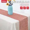 Procesamiento y Personalización de la Nueva Bandera de Mesa con Purpurina de Amazon Estilo Europeo Transfronterizo Simple Bandera de Mesa de Seda Brillante 30*275cm