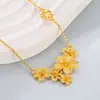 Nuevo Set de Collar Flor de Tres Vidas Chino en Oro Chapado en Oro Arena Sensación de Lujo Ligero Collar Floral para Clavícula Collar de Flor para Boda
