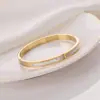 Pulsera de Concha con Goteo de Aceite de Tres Diamantes Retro Hot Sale de TikTok Pulsera con Montura de Diamantes C Acero de Titanio Oro Rosa Sin Decoloración
