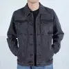 Jaqueta jeans de primavera para homens, grossa, folgada, tamanho grande, jaqueta de trabalho com gola de lapela e múltiplos bolsos