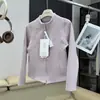 Chaqueta nueva de estilo LU asequible para otoño/invierno con forro polar y cuello alto, diseñada para mantenerte abrigado, con corte ajustado y tecnología de retención de calor de grafeno