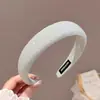 Faixa de Cabeça com Coroa Alta para Mulheres, Novo Estilo com Toque de Luxo, Faixa de Cabelo Larga Versátil para Sair, Acessório de Cabelo para Lavar o Rosto