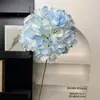 Diseño de Escena de Boda con Flores Artificiales Azules, Arreglo de Piso con Flores Falsas, Phalaenopsis, Tulipanes, Arreglo Floral Decorativo Suave