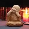 Pequeno sofá reclinável Maitreya ornamentos de lazer armário de TV doméstico decorações interessantes chinesas artesanato de resina fabricantes atacado