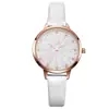 SHENGKE K8058 nuevo reloj para mujer pétalo artístico 3D letras tridimensionales reloj de movimiento