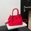 Bolsa de Ombro Cruzada Versátil Retro de Camurça Design de Nicho da Nova Coleção Primavera 2026 Moda Fosca Plissada