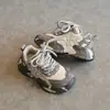 Zapatillas de moda para niños 2026 nuevas primavera y otoño zapatos de papá para niños zapatillas de correr versátiles de suela blanda para niños mayores