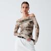 Estilo europeu e americano retro 3D impresso sexy off-shoulder plissado top cropped camiseta fina para mulheres 2024 Primavera Nova
