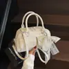 Bolso de Axila de Nicho de Alto Valor Estilo Coreano para Mujer, Nueva Moda Primavera 2026 Bolso Retro de Cuero con Cera de Aceite para Viajes