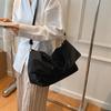 Moda Ins Coreana Bolsa de Ombro de Nylon Feminina Grande Capacidade 2022 Outono e Inverno Nova Bolsa de Mensageiro Bolsa Tote Bolsa Transversal