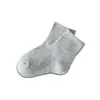 Meias Infantis, Meias Esportivas Brancas Curtas para Meninos Atacado, Meias Respiráveis de Cano Médio para Primavera e Outono, Meias Brancas Estudantis para Meninas